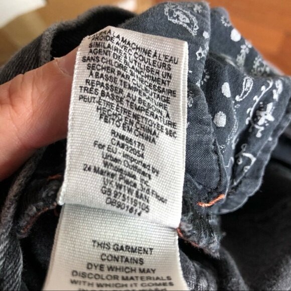 Free People Blossom Rigid Skinny Jeans Black Women’s Size 27 High Rise Raw Hem - Picture 11 of 13